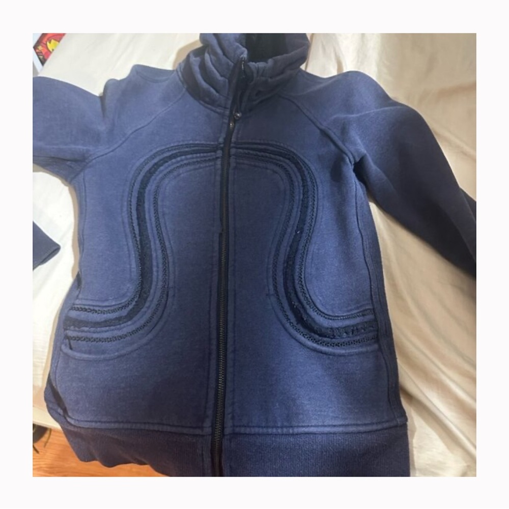 Lululemon blue jacket